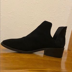 Steve Madden Laramie Suede Cutout Bootie